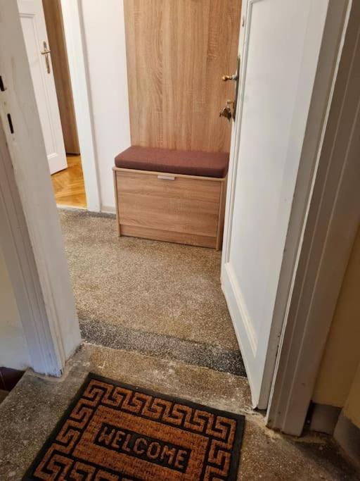 Cozy Apartment Near City Center Bucharest Luaran gambar
