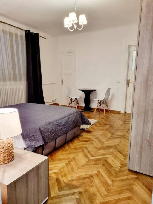 Cozy Apartment Near City Center Bucharest Luaran gambar