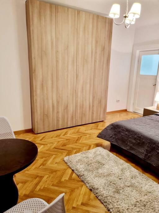 Cozy Apartment Near City Center Bucharest Luaran gambar